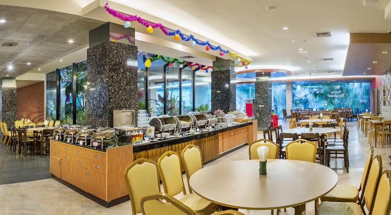 Buri Sriphu Hotel & Convention Centre - Restoran
