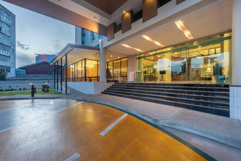 Buri Sriphu Hotel & Convention Centre - Teras