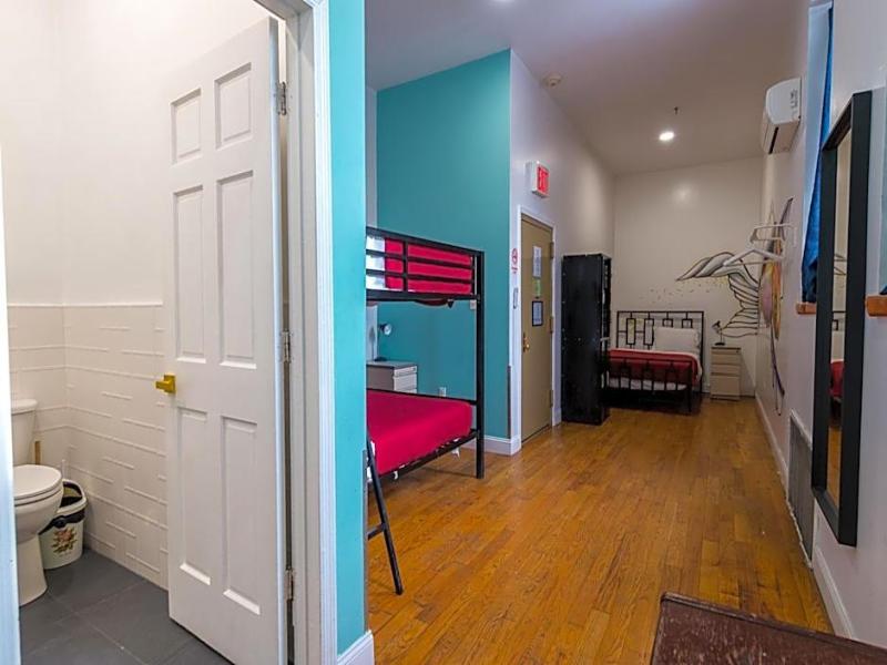 Ny Moore Hostel - Genel