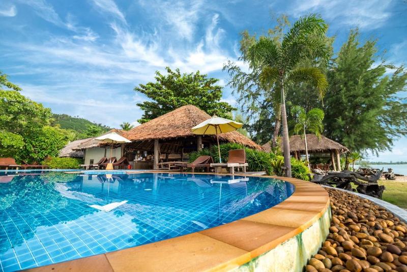 Thiwson Beach Resort - Havuz