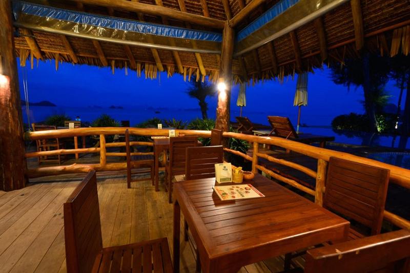 Thiwson Beach Resort - Restoran