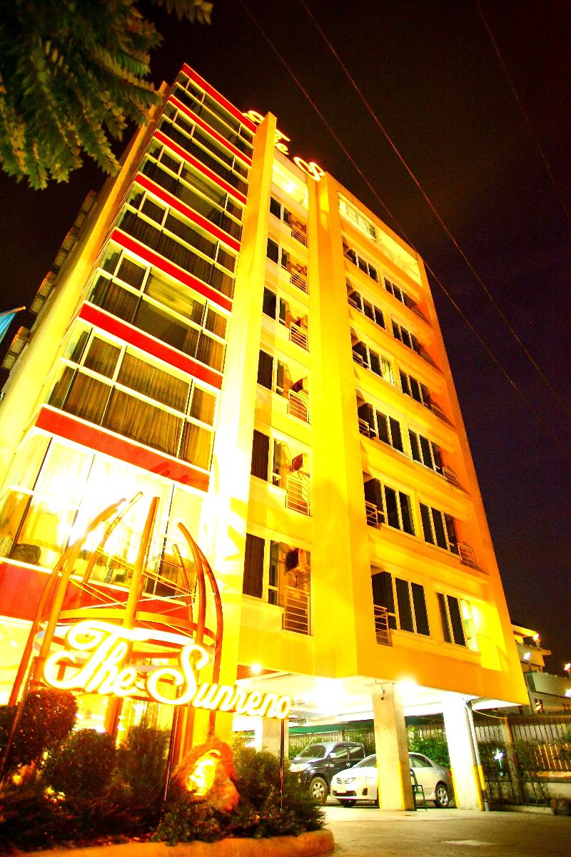 The Sunreno Serviced Apartment - Genel