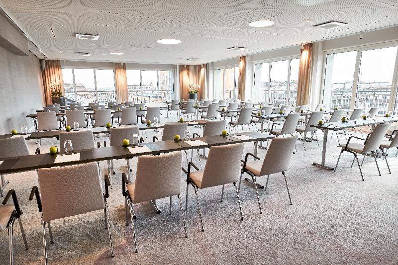 Steigenberger Hotel Hamburg - Toplantı