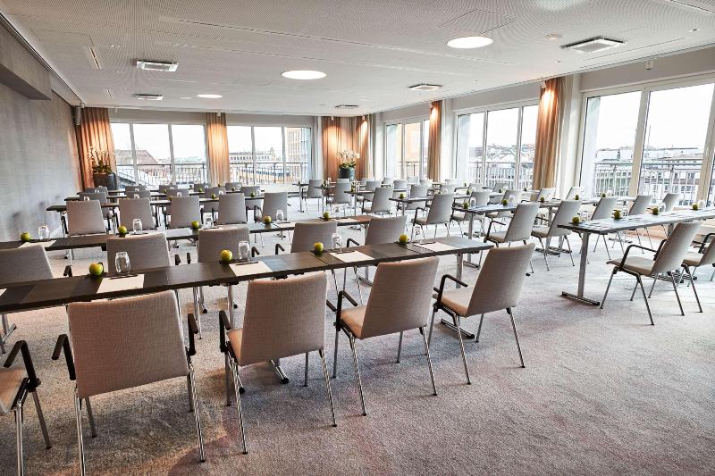 Steigenberger Hotel Hamburg - Toplantı