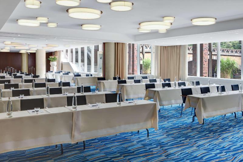Steigenberger Hotel Hamburg - Toplantı