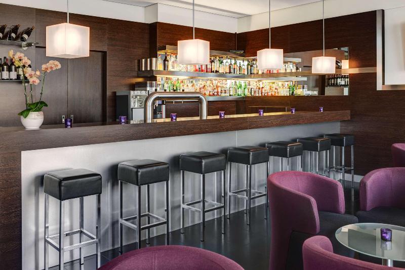 IntercityHotel Hamburg Hauptbahnhof - Bar
