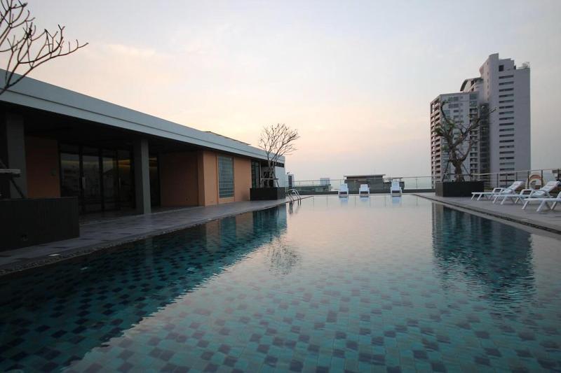 Season Five Hotel - Teras