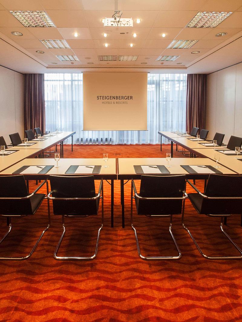 Steigenberger Hotel Dortmund - Toplantı