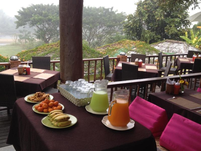 Him Naam Pai Resort - Restoran