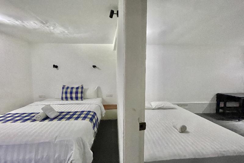 Taman Unique Hotel Senggigi by ZUZU - Oda