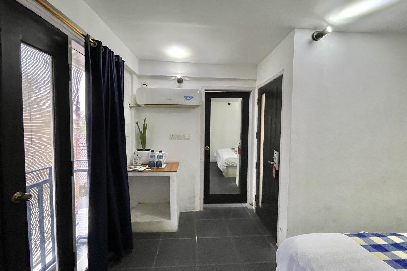 Taman Unique Hotel Senggigi by ZUZU - Oda