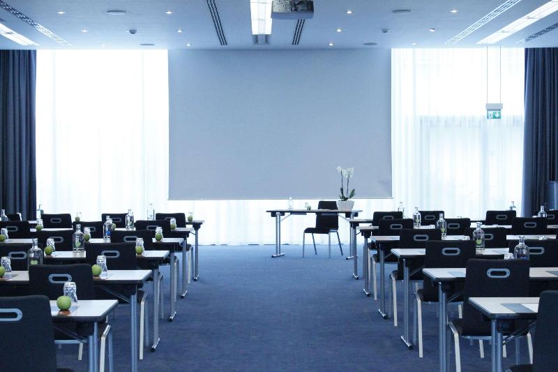 IntercityHotel Frankfurt Airport Terminal 3 - Toplantı
