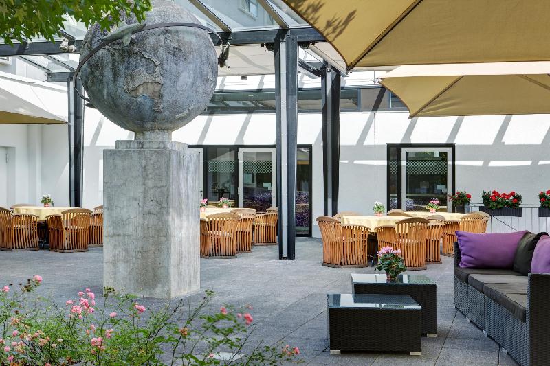 IntercityHotel Frankfurt Airport Terminal 3 - Teras