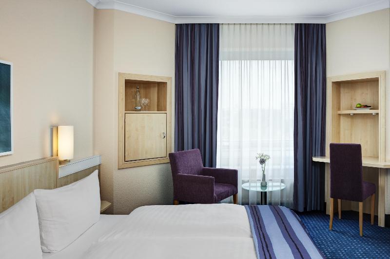 IntercityHotel Kiel - Oda