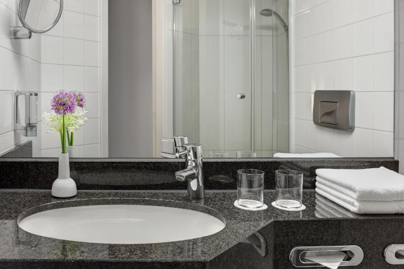IntercityHotel Kiel - Oda