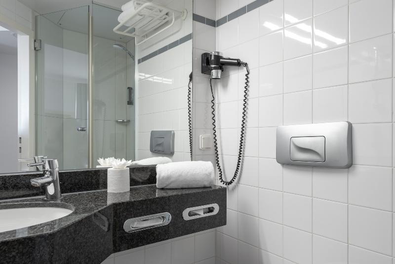 IntercityHotel Kiel - Oda