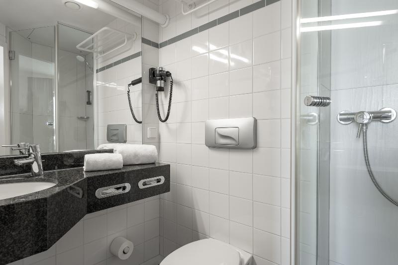 IntercityHotel Kiel - Oda