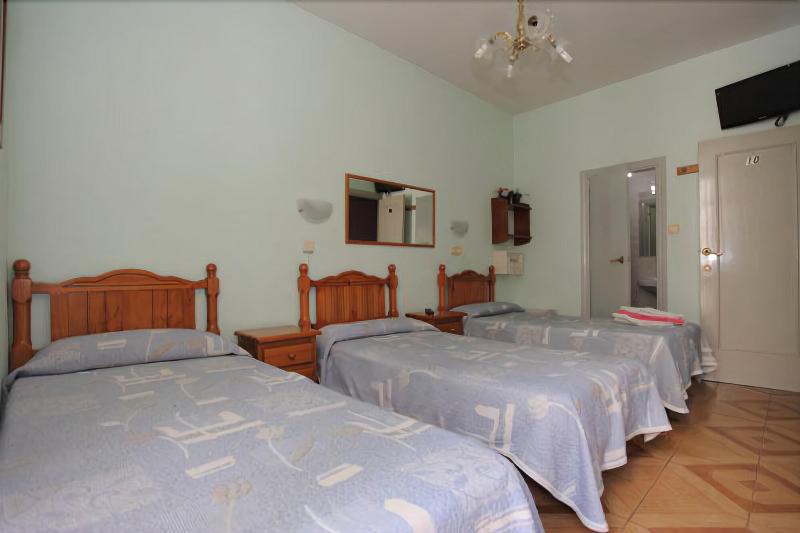 Hostal Fuentesol - Oda