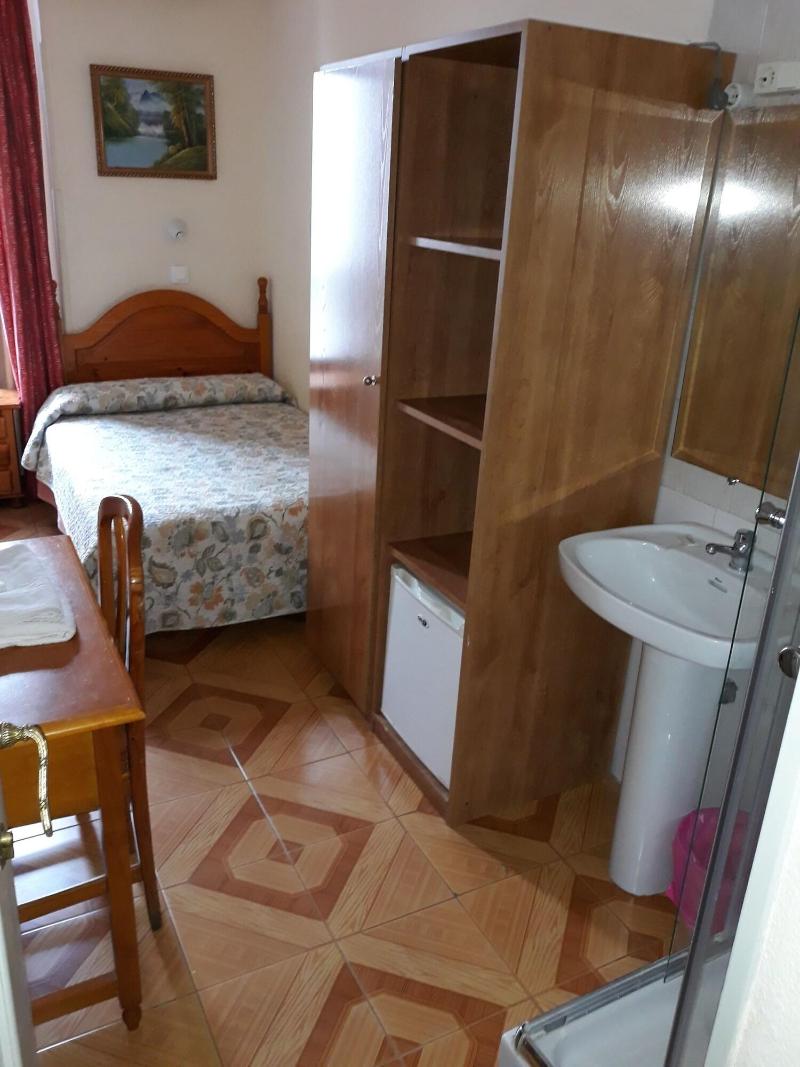 Hostal Fuentesol - Oda