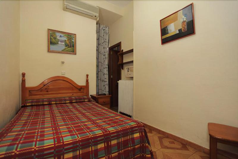 Hostal Fuentesol - Oda