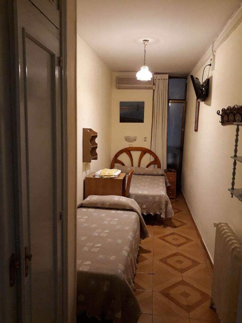 Hostal Fuentesol - Oda