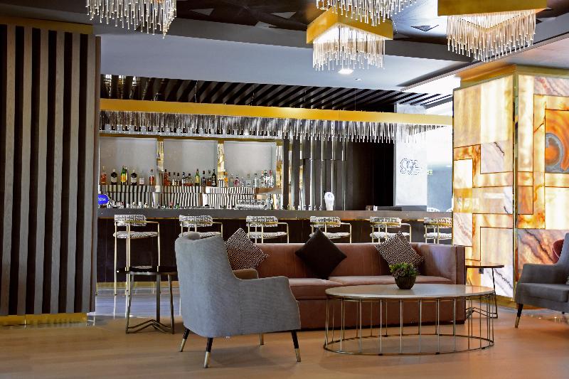 Royal Wings Hotel - Bar