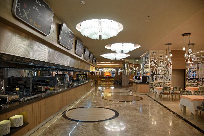 Royal Wings Hotel - Restoran
