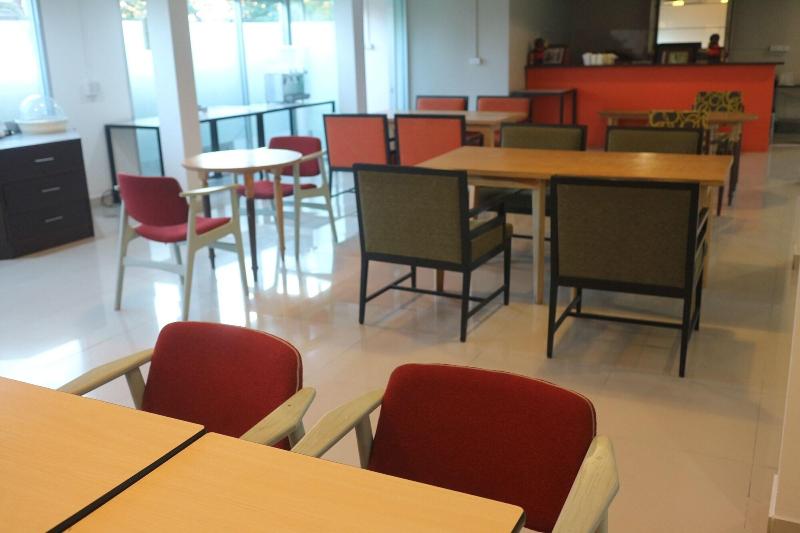 Morn Ing Hostel - Restoran