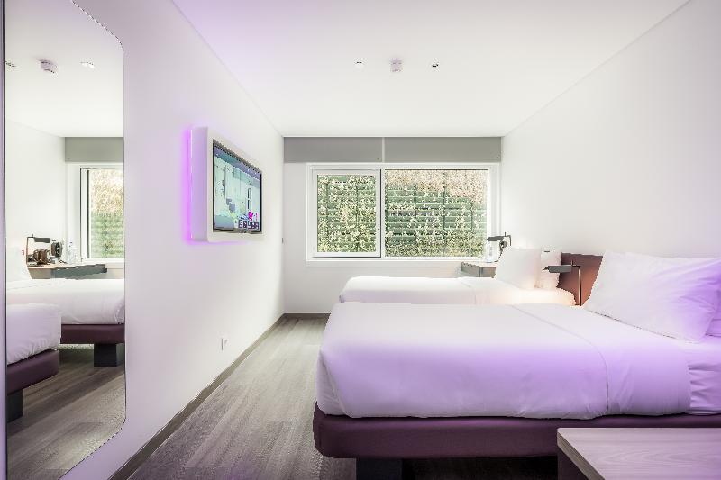 Yotel Porto - Oda