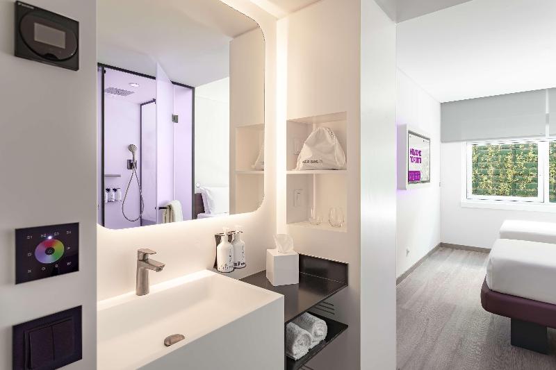 Yotel Porto - Oda