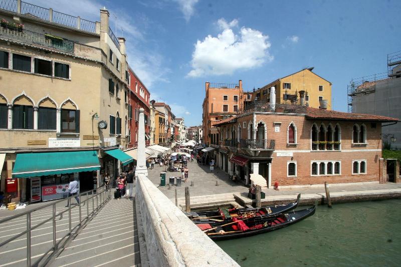 Art Dreams Venezia - Genel