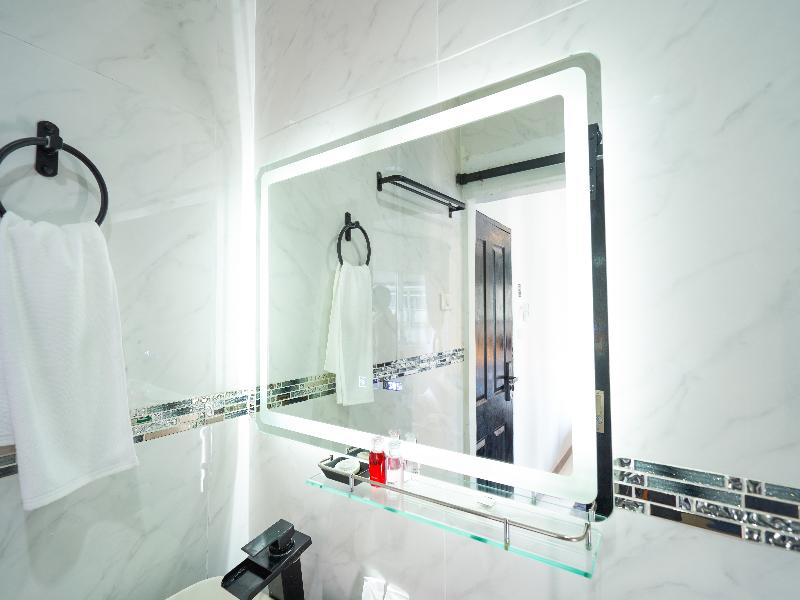 Thonglor Suites Hotel - Oda