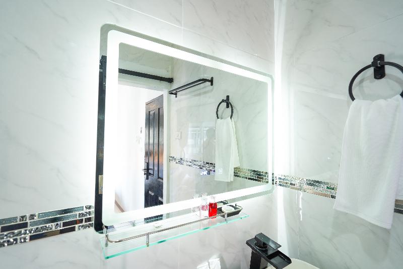 Thonglor Suites Hotel - Oda