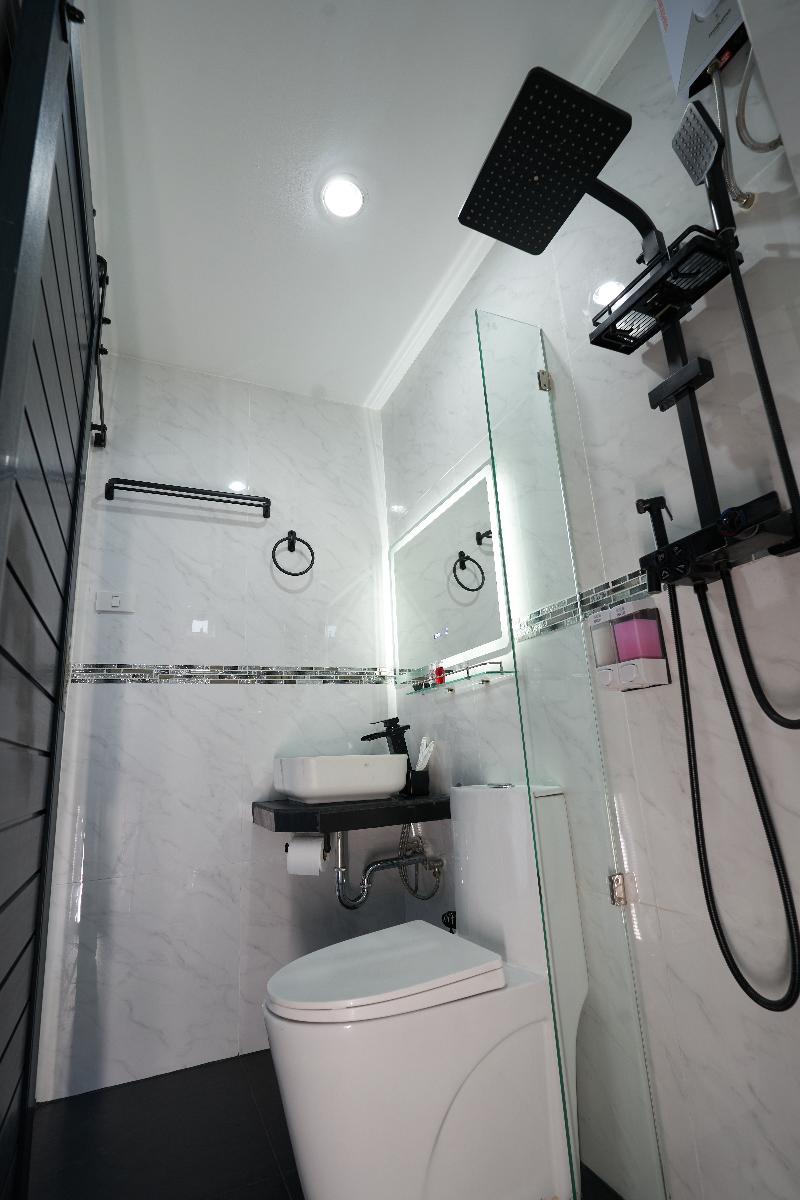 Thonglor Suites Hotel - Oda