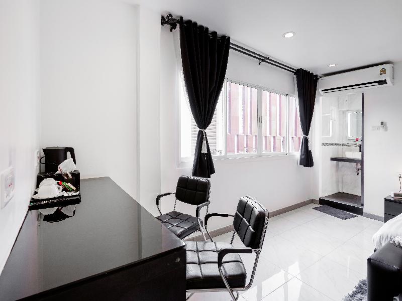 Thonglor Suites Hotel - Oda