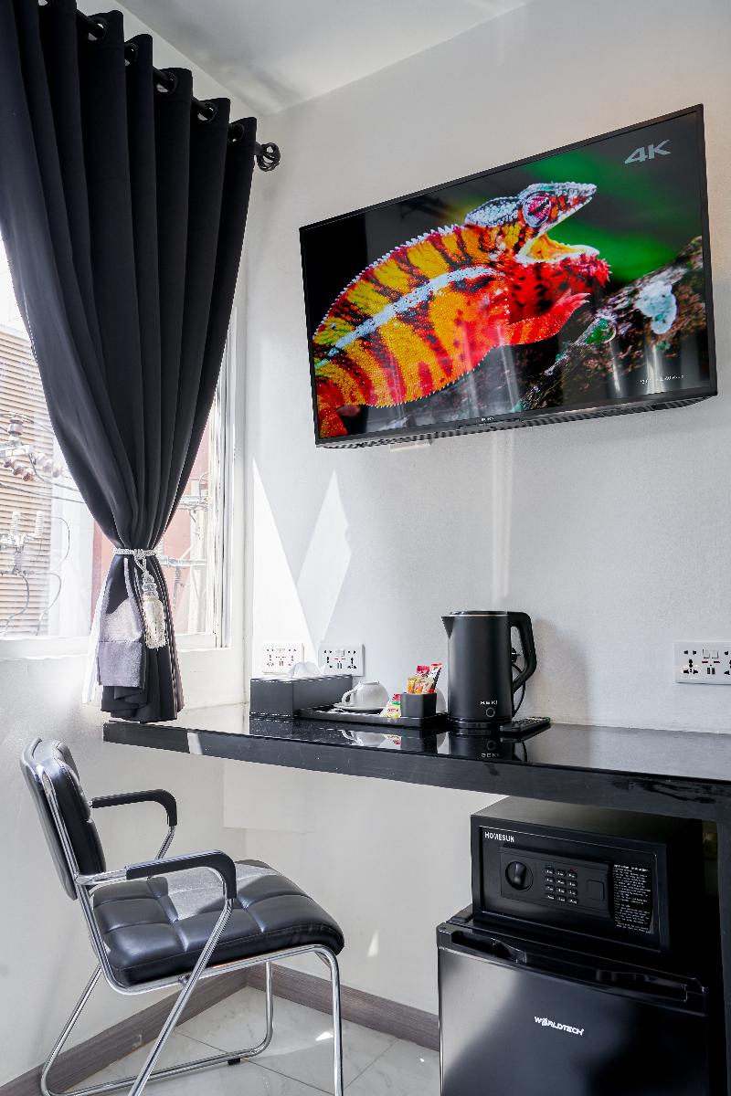 Thonglor Suites Hotel - Oda