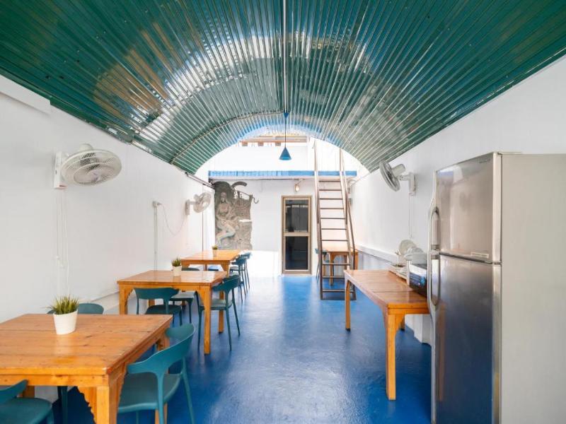 Arawana Hostel Silom - Restoran