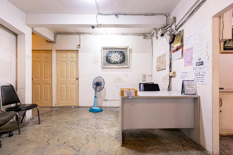 Freesia Saladaeng Silom Apartments - Lobi