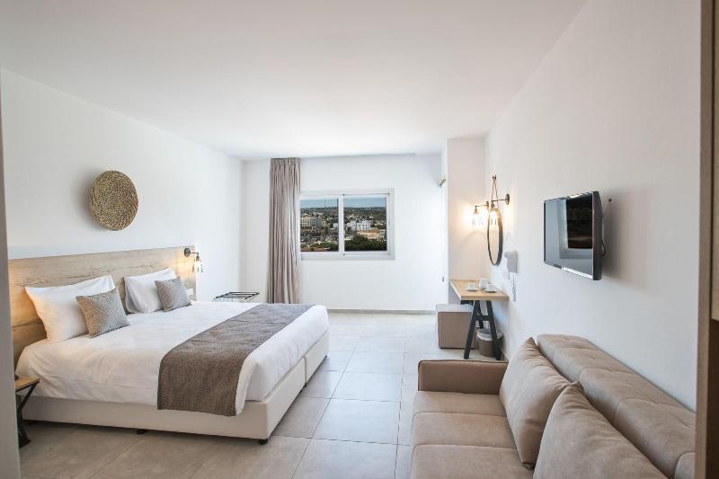 Bohemian Gardens Hotel - Oda