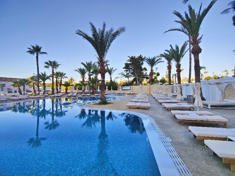 Bohemian Gardens Hotel - Havuz