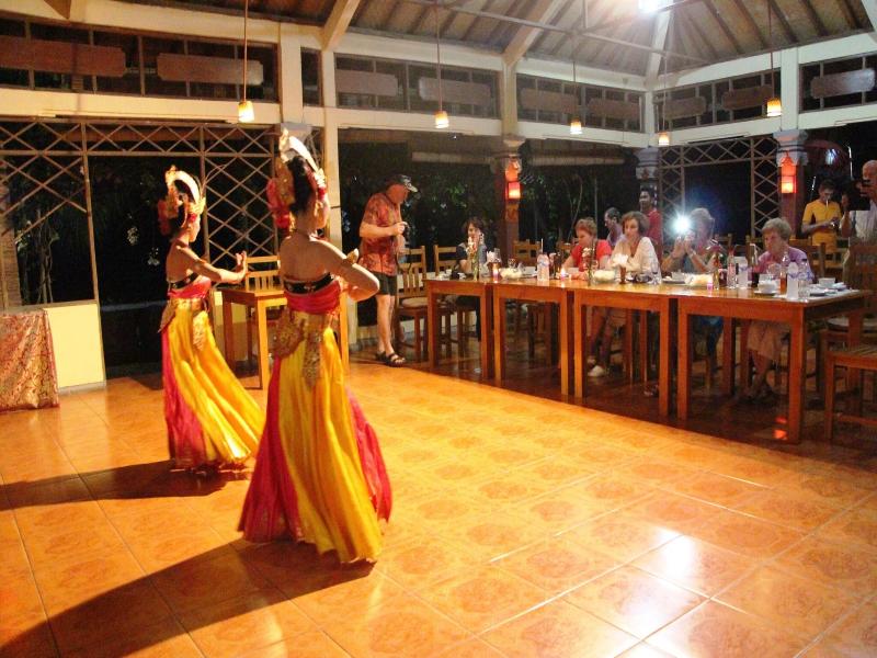 Lovina Beach Hotel - Restoran