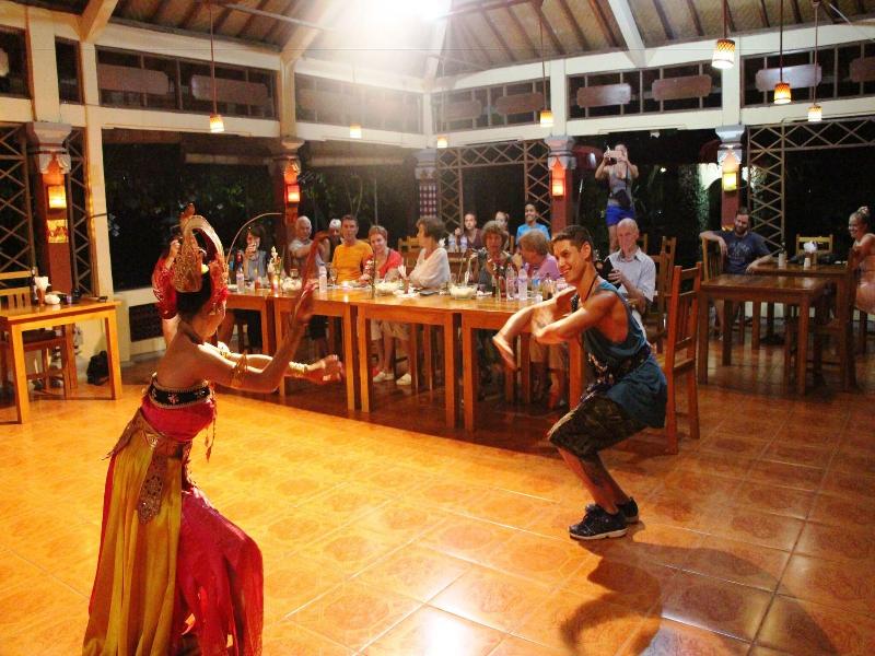 Lovina Beach Hotel - Restoran