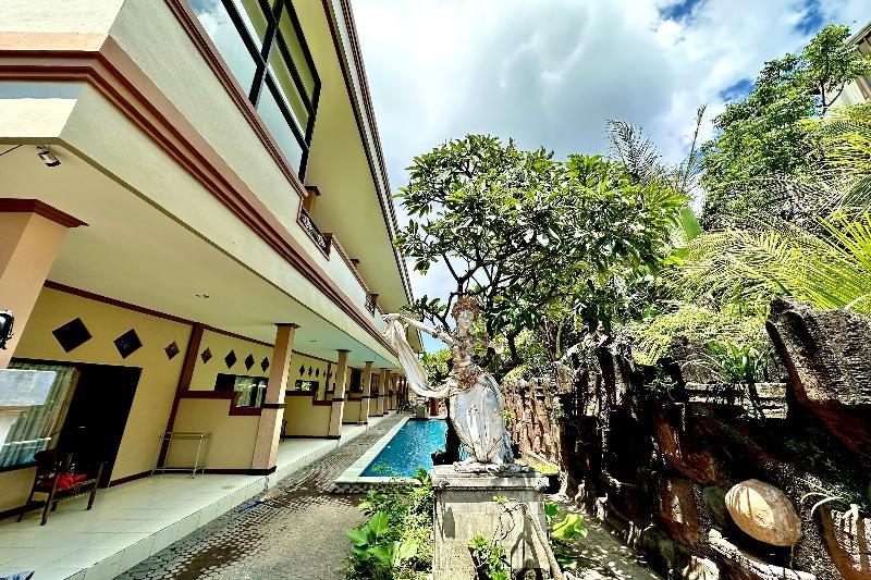 Taxa Raya Guest House by ZUZU - Genel