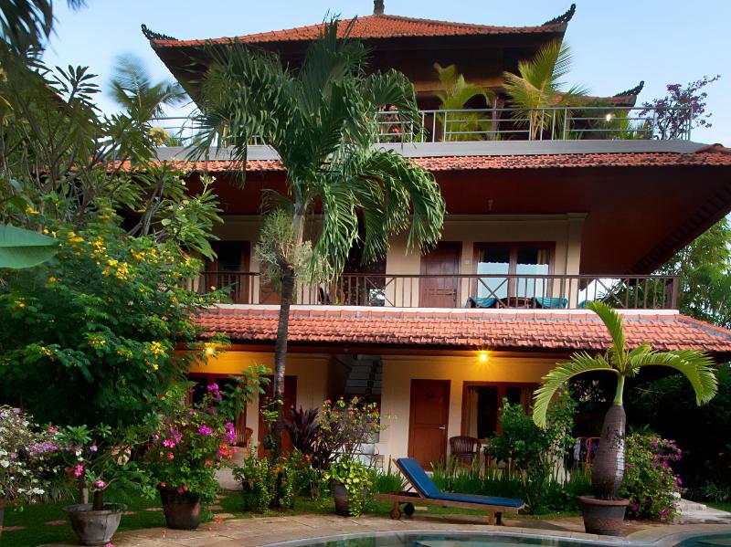 Kusnadi Hotel - Genel