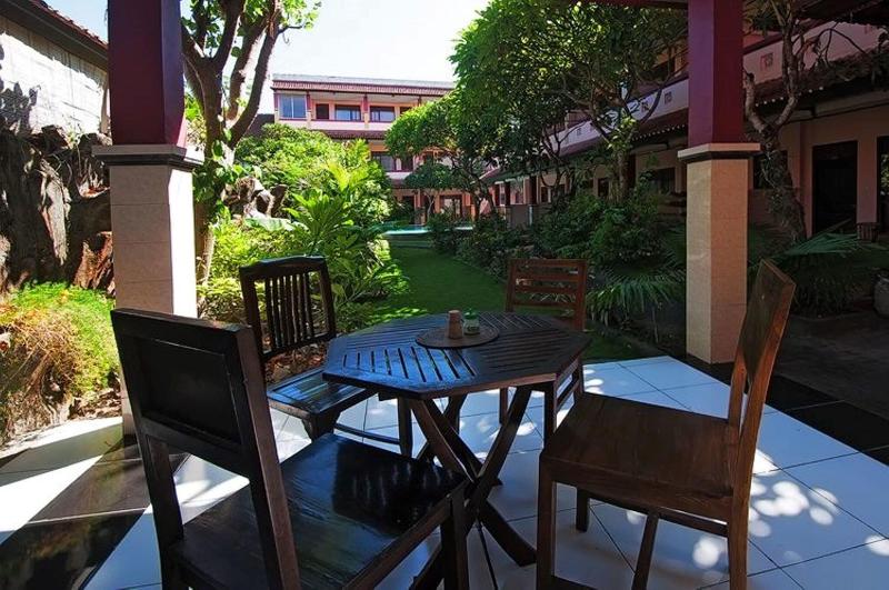 Pesona Beach Inn - Restoran