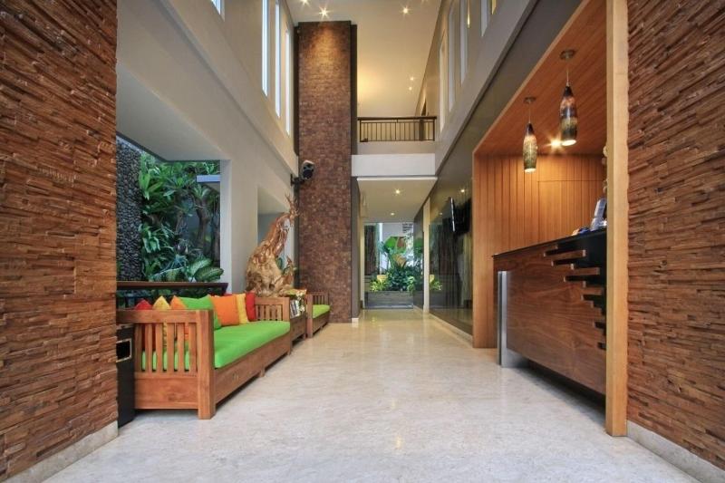 Puri Padma Hotel And Spa - Lobi