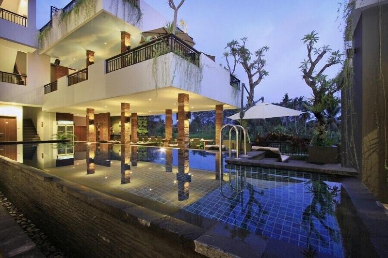 Puri Padma Hotel And Spa - Genel