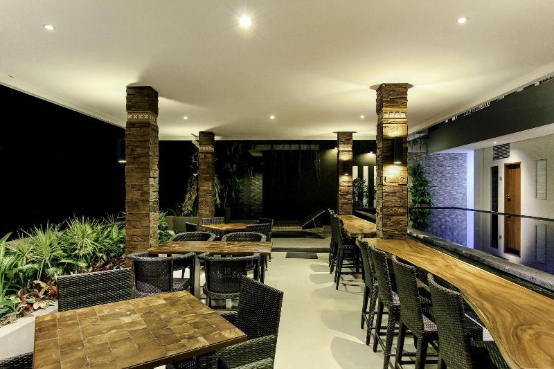 Puri Padma Hotel And Spa - Restoran