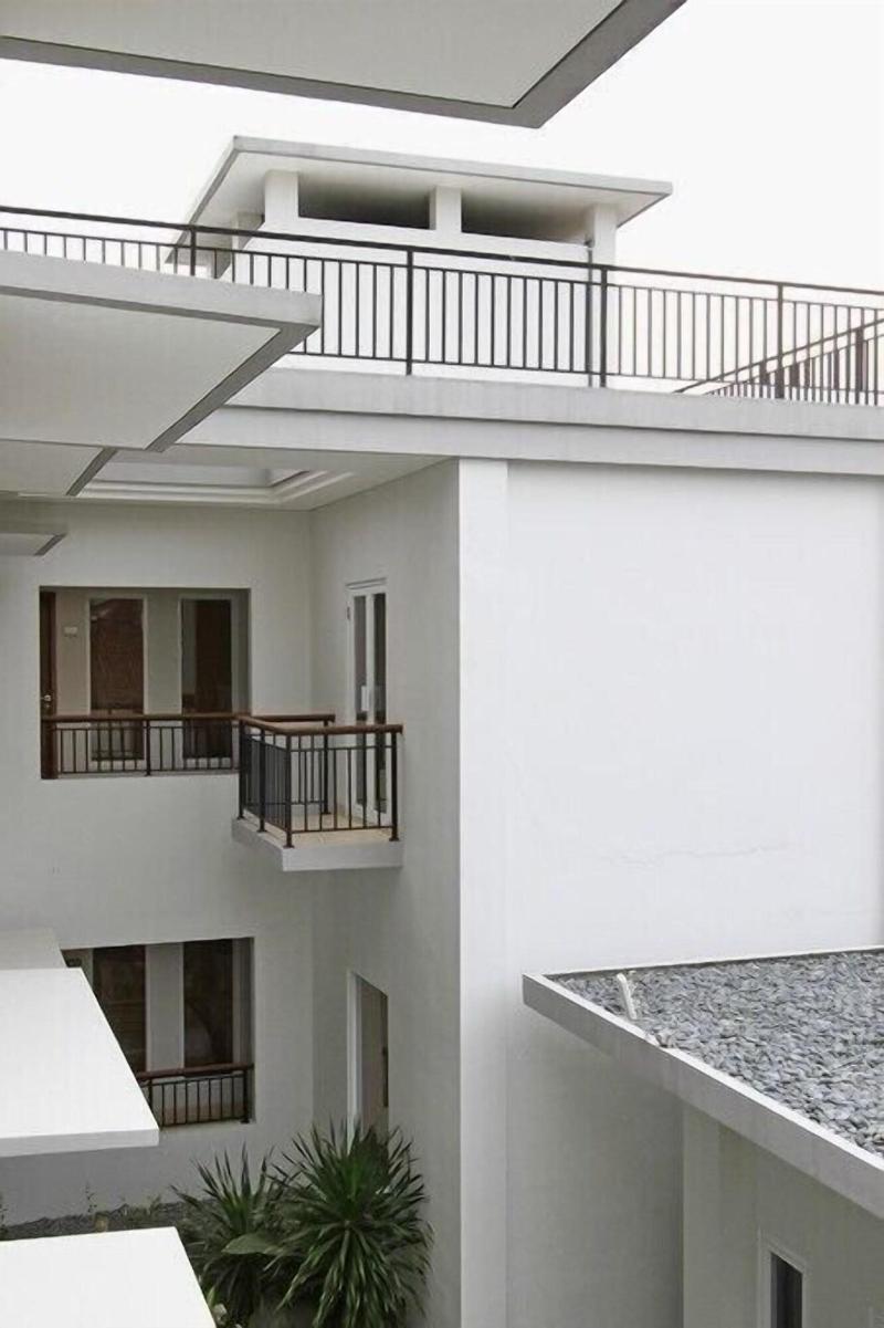 Puri Padma Hotel And Spa - Teras
