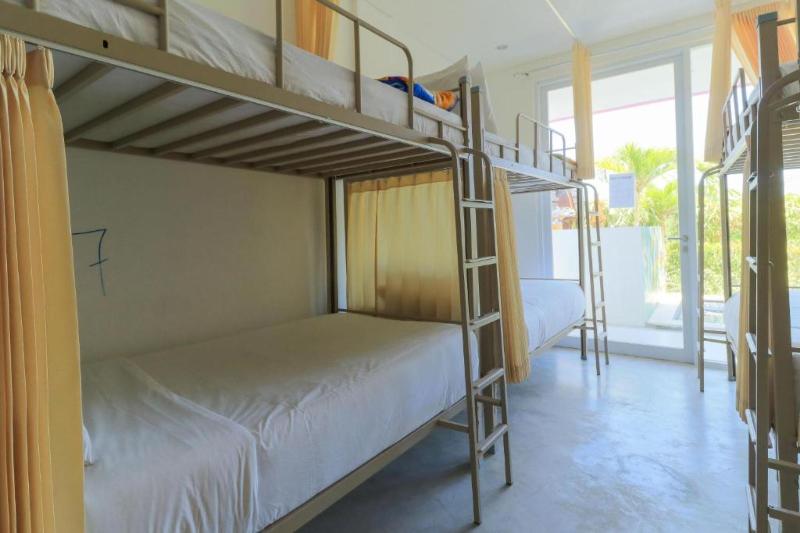 Margarita Surf Hostel Canggu - Oda